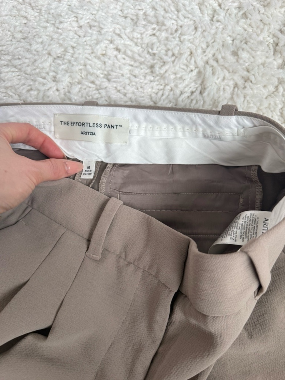 Aritzia low rise the effortless pant - Picture 10 of 11